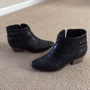 Clarks Spye Black Leather Ankle Booties